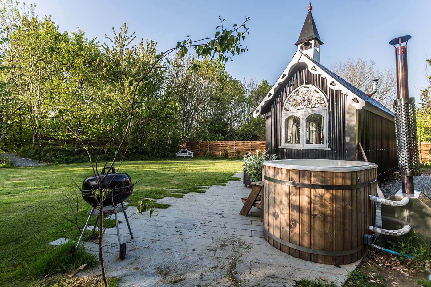 spring park st agnes outside and hot tub